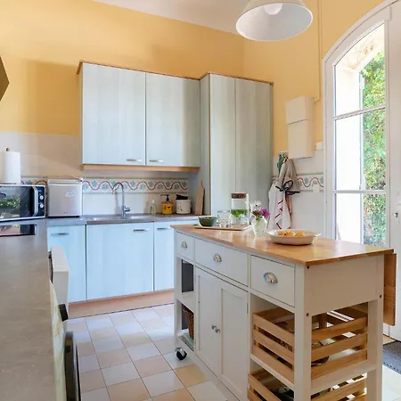 Amazing Home In Saint-Raphael Saint-Raphael (Var)